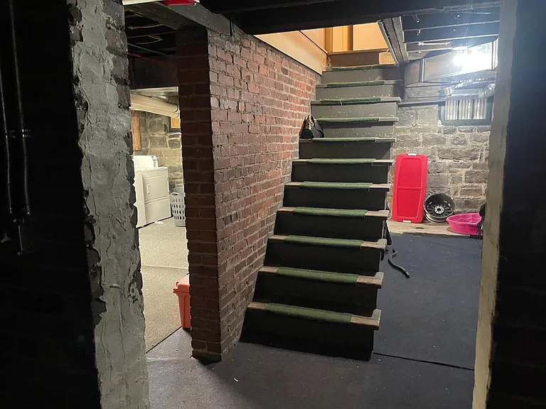 209 Park Ave — Photo 12