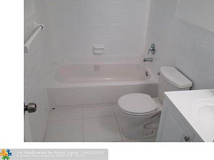 4th image of 626 SW 14th Ave APT 216