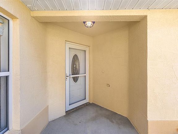 5th image of 1111 San Bernardo Rd