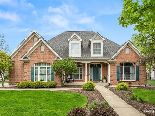 692 Independence Ave, Elburn, IL 60119