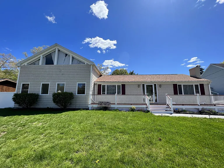 12 Gassett Rd — Photo 34