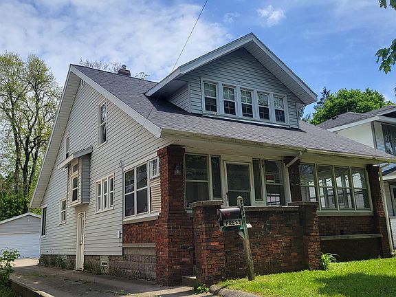 2nd image of 2042 Francis Ave SE