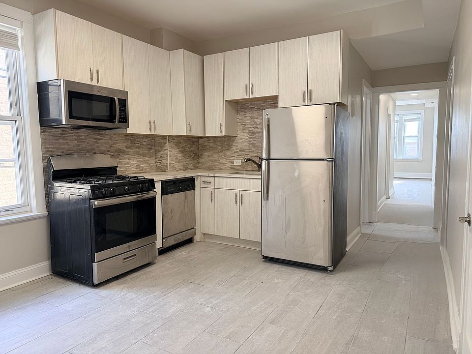 1st image of 3712-14 W Belmont Ave #2F
