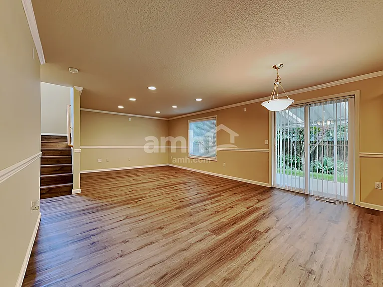 2512 NW 15th St — Photo 6
