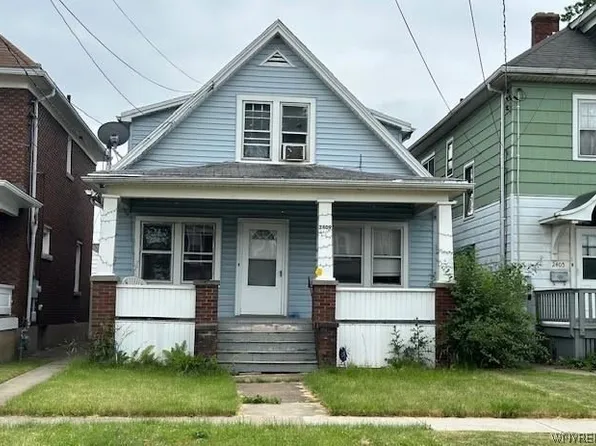 2409 Woodlawn Ave, Niagara Falls, NY 14301