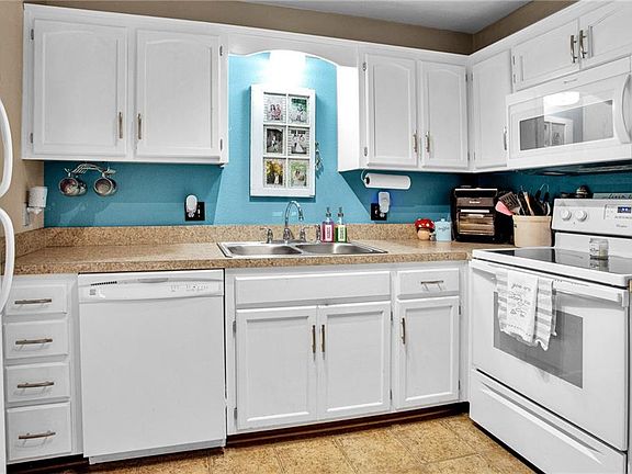 5th image of 1112 Ephraim Dr