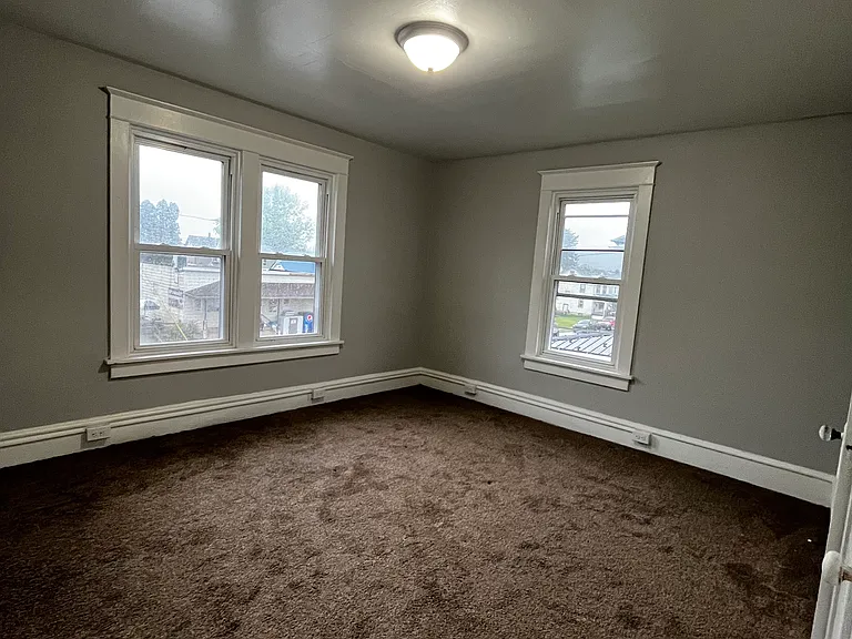1113 Franklin St — Photo 6