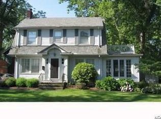 17803 Riverway Dr, Lakewood, OH