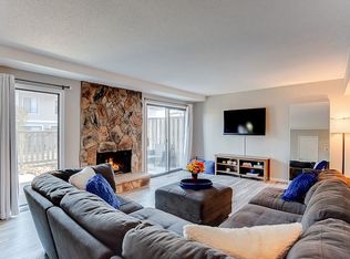 1238 Landmark Trl N, Hopkins, MN 55343