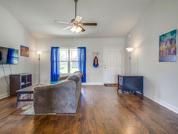 3rd image of 2293 Worker Bee Dr