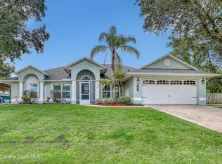 564 Hammond St SW, Palm Bay, FL 32908
