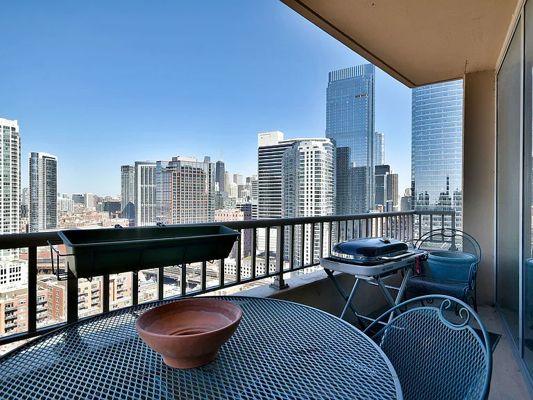 200 N Jefferson St #2106 — Photo 18