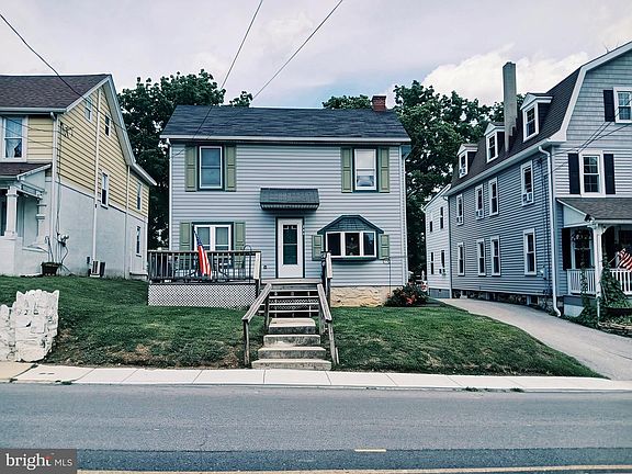 2nd image of 219 E South St