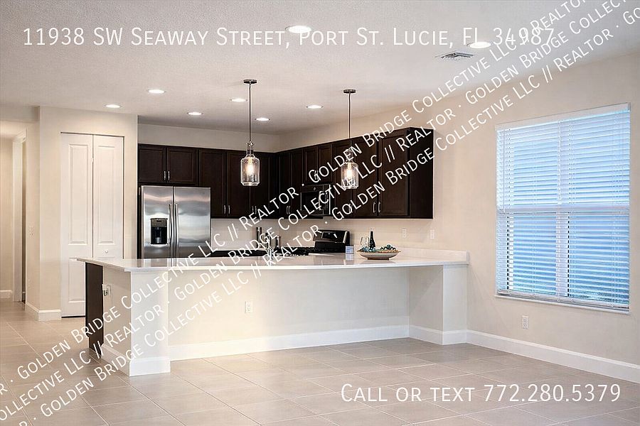 1st image of 11938 SW Seaway St