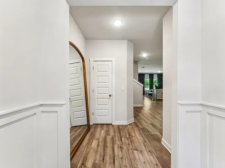 501 Polo Way — Photo 6