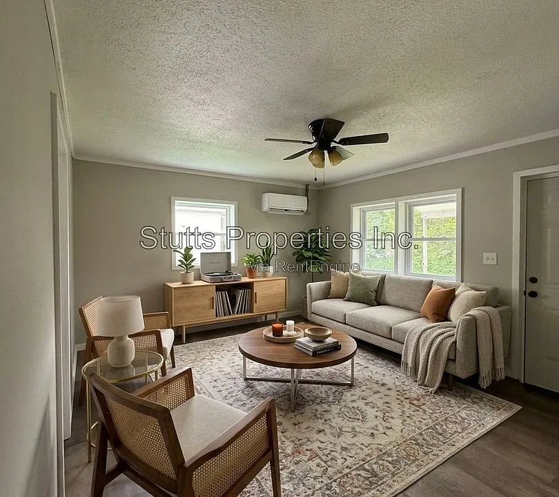522 Conner St