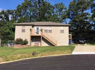 27 Scotts Ct, Camdenton, MO 65020