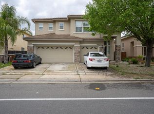 9093 Four Seasons Dr, Elk Grove, CA 95624