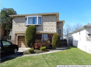 500 Huguenot Ave, Staten Island, NY 10312