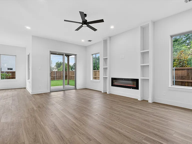 1702 Chattanooga Pl — Photo 6