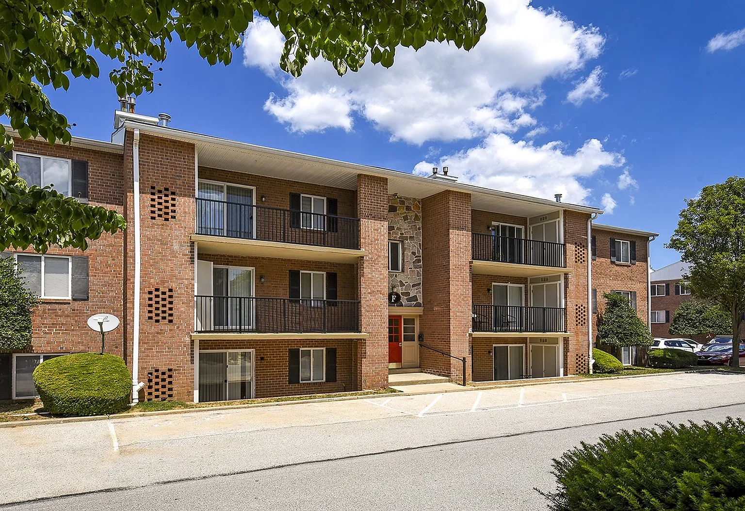 Paoli Place North Apartments — Photo 4