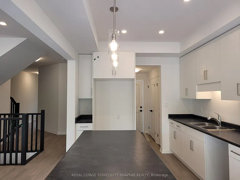 4552 Portage Rd #8 — Photo 14