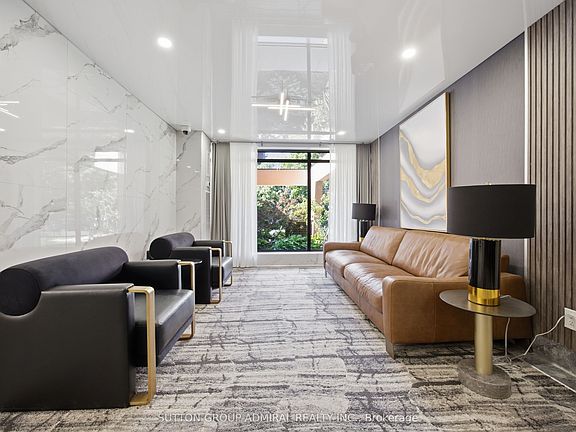 4th image of 100 Canyon Ave #404