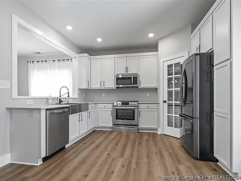 230 Marigold Ln — Photo 11
