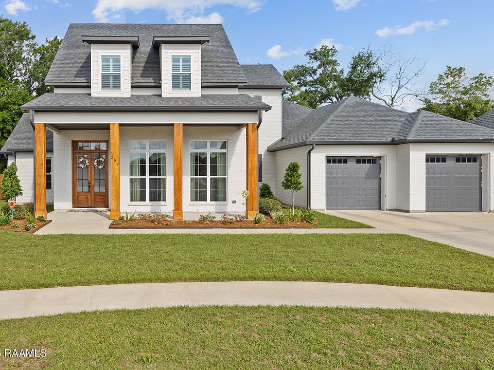 1st image of 209 Stoney Shadow Dr
