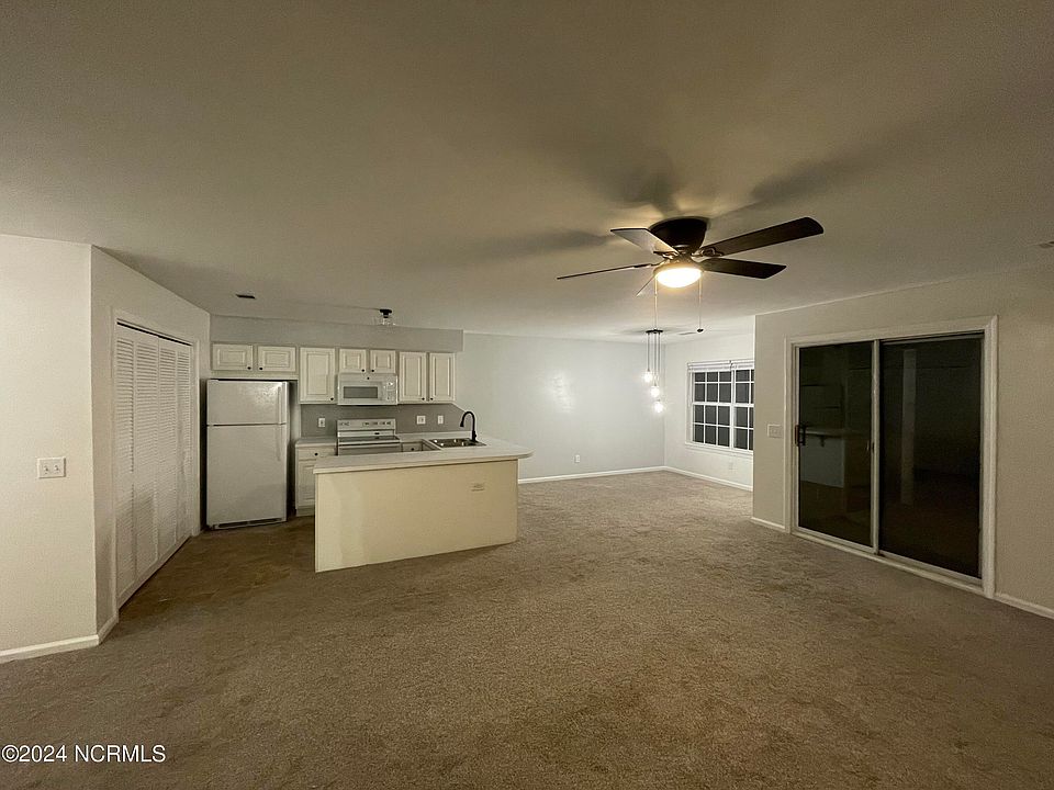1st image of 2814 Mulberry Ln APT B