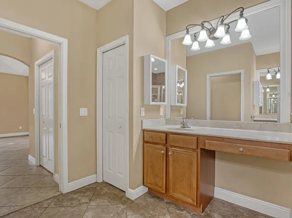 9777 154th Road N, Jupiter, FL 33478