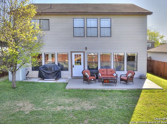 4th image of 13531 Mason Crest Dr