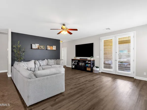 1013 W BRANGUS Way, San Tan Valley, AZ 85143
