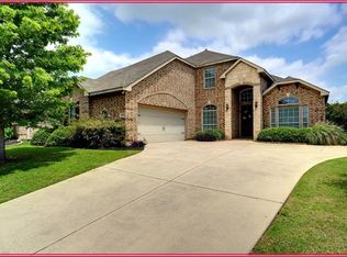 11820 Wolfcreek Ln, Fort Worth, TX 76244