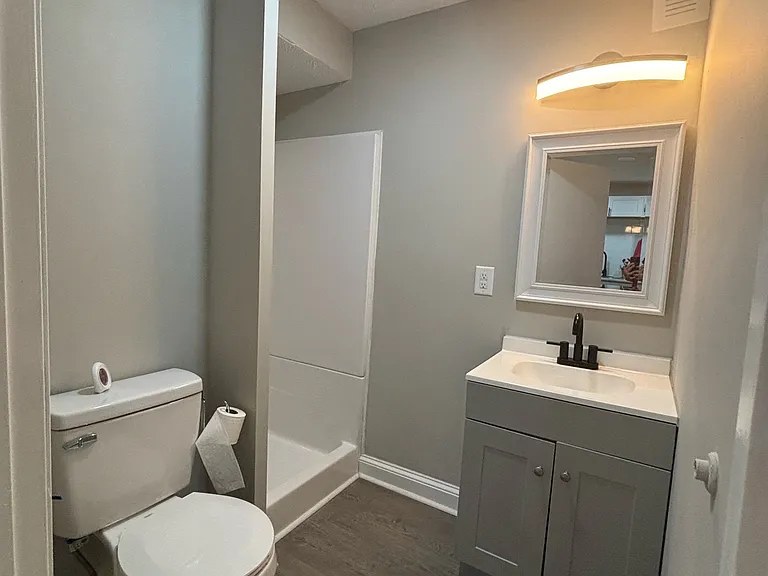 807 Branson St #2 — Photo 8