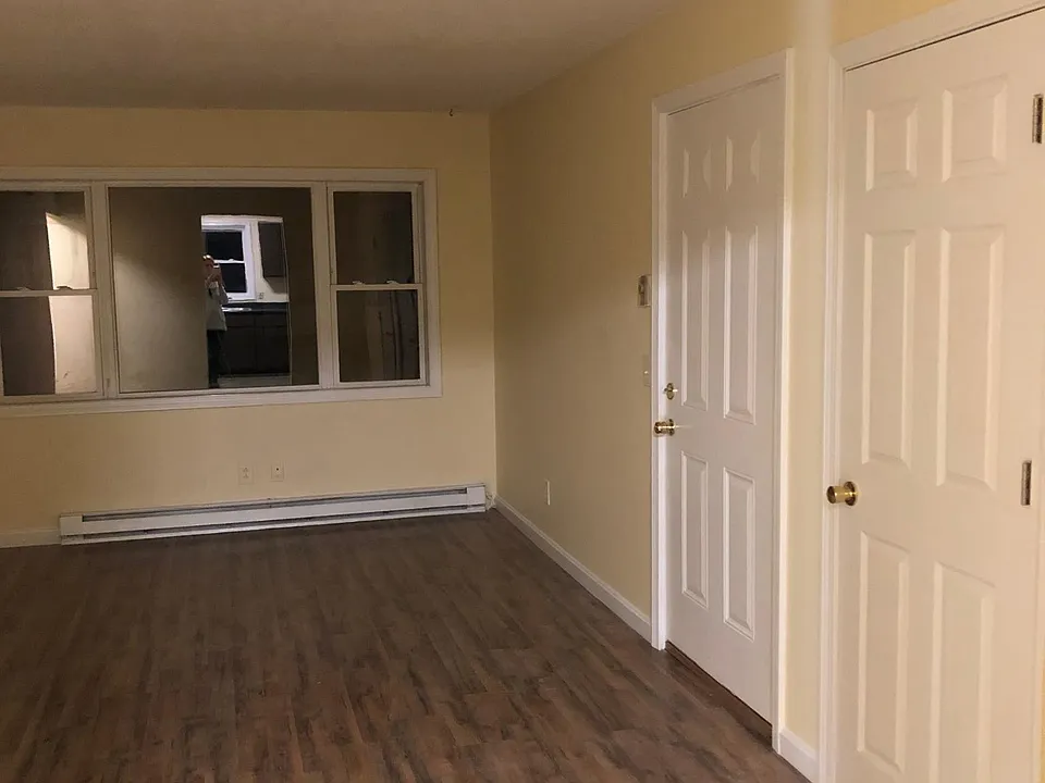 180 Sandhill Rd #3