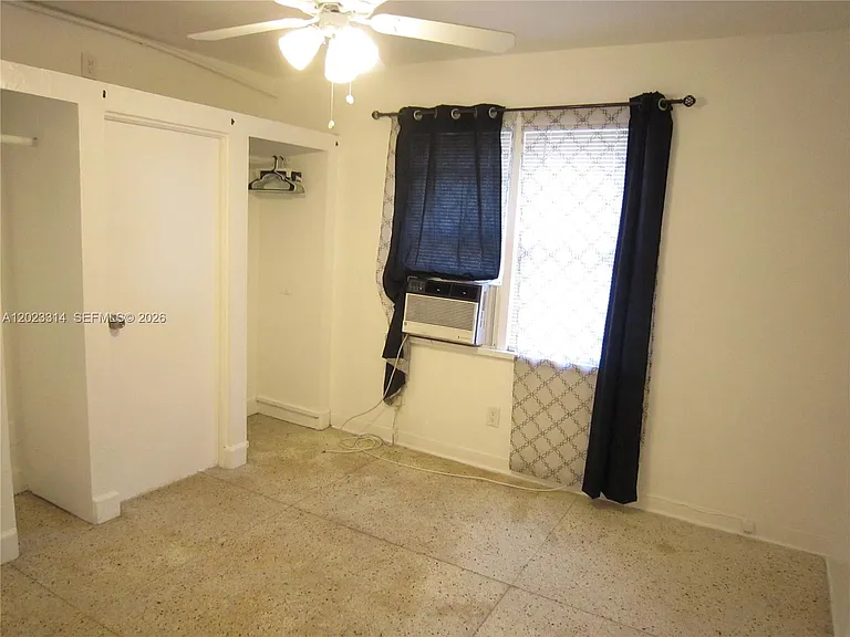 522 N 19th Ave #5 — Photo 8