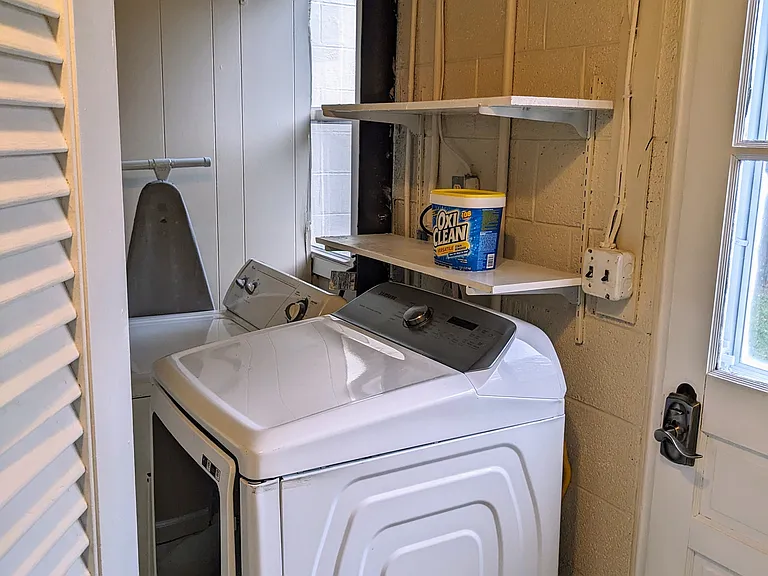 4668 Fairmont Ave — Photo 39