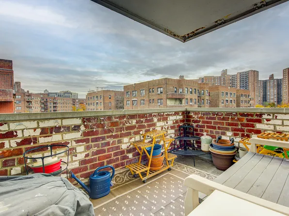 68-61 Yellowstone Boulevard image 16 of 21