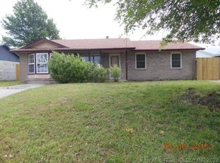13821 S Hickory Pl, Glenpool, OK 74033