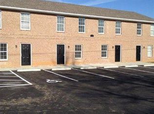 445 W Vine St, Radcliff, KY 40160