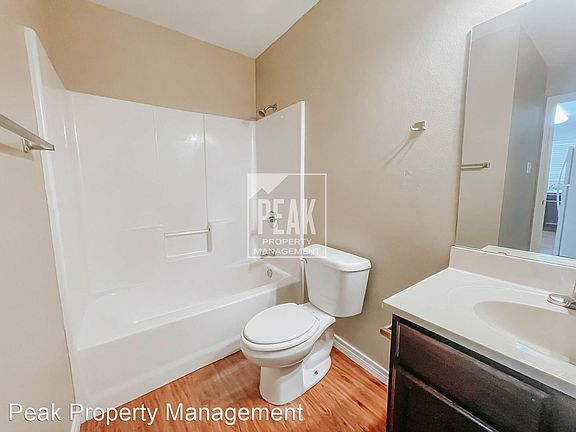 5th image of 336 N Pecan St #56