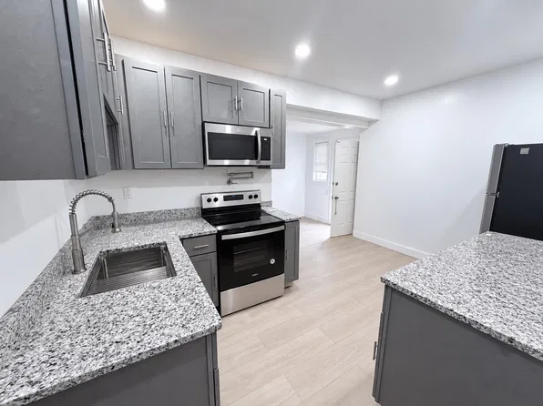 45 Denver St Unit 1, Pawtucket, RI 02860