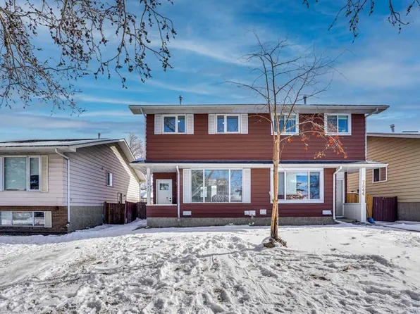 7842 W 21a St SE, Calgary, AB T2C 1Z2