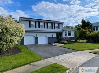 22 Eldridge Dr, East Brunswick, NJ 08816