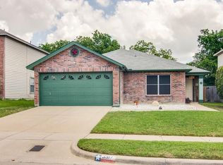 3317 Chapel Wood Ct, Fort Worth, TX 76116
