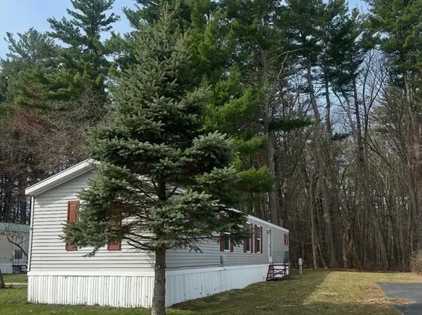 8 2nd Ave, Merrimac, MA 01860