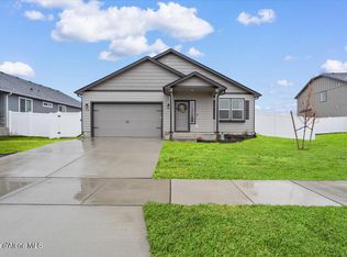 6330 W Ballentree Ln, Rathdrum, ID 83858