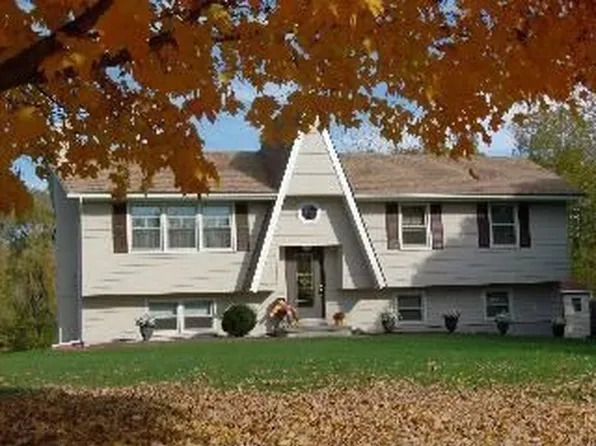 27 Heritage Rd, Clinton Corners, NY 12514