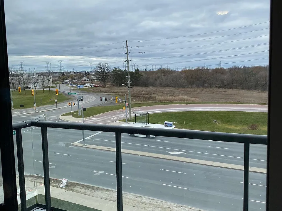 10 Rouge Valley Dr W #410